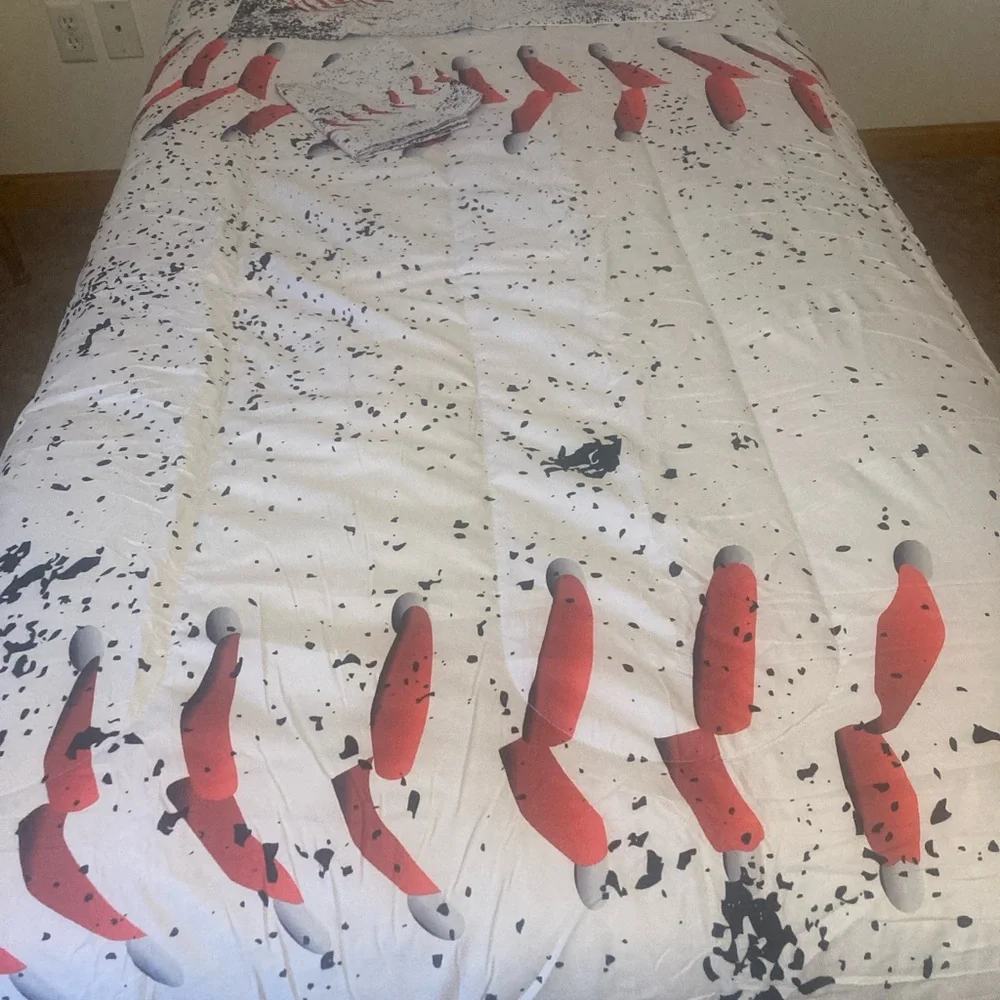 Source Unknown Red and White Baseball Comforter